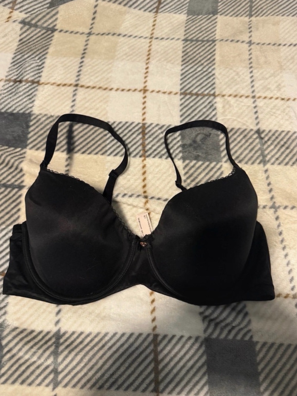 Victoria's Secret Black Molded T-Shirt Bra